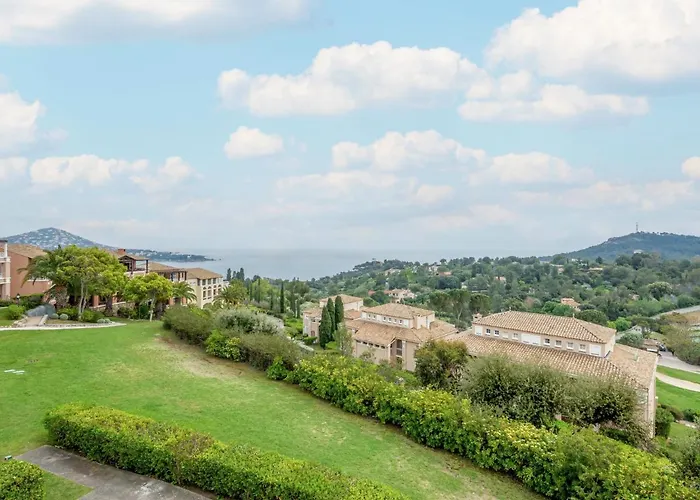 L'esquinade - P3 213 By Interhome Апартаменти *