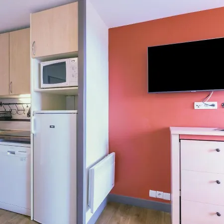 Apartment Village Cap Esterel - L'esquinade-14 By Interhome