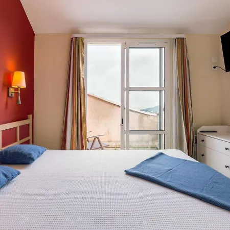 Apartment L'esquinade - P3 213 By Interhome